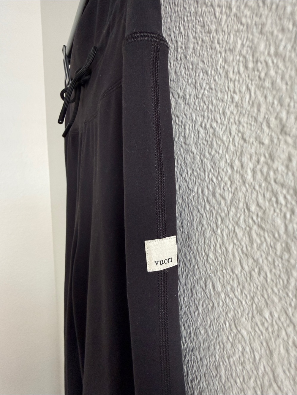 Vuori Black Daily Wide-Leg Drawstring Pants Size S - Picture 5 of 5